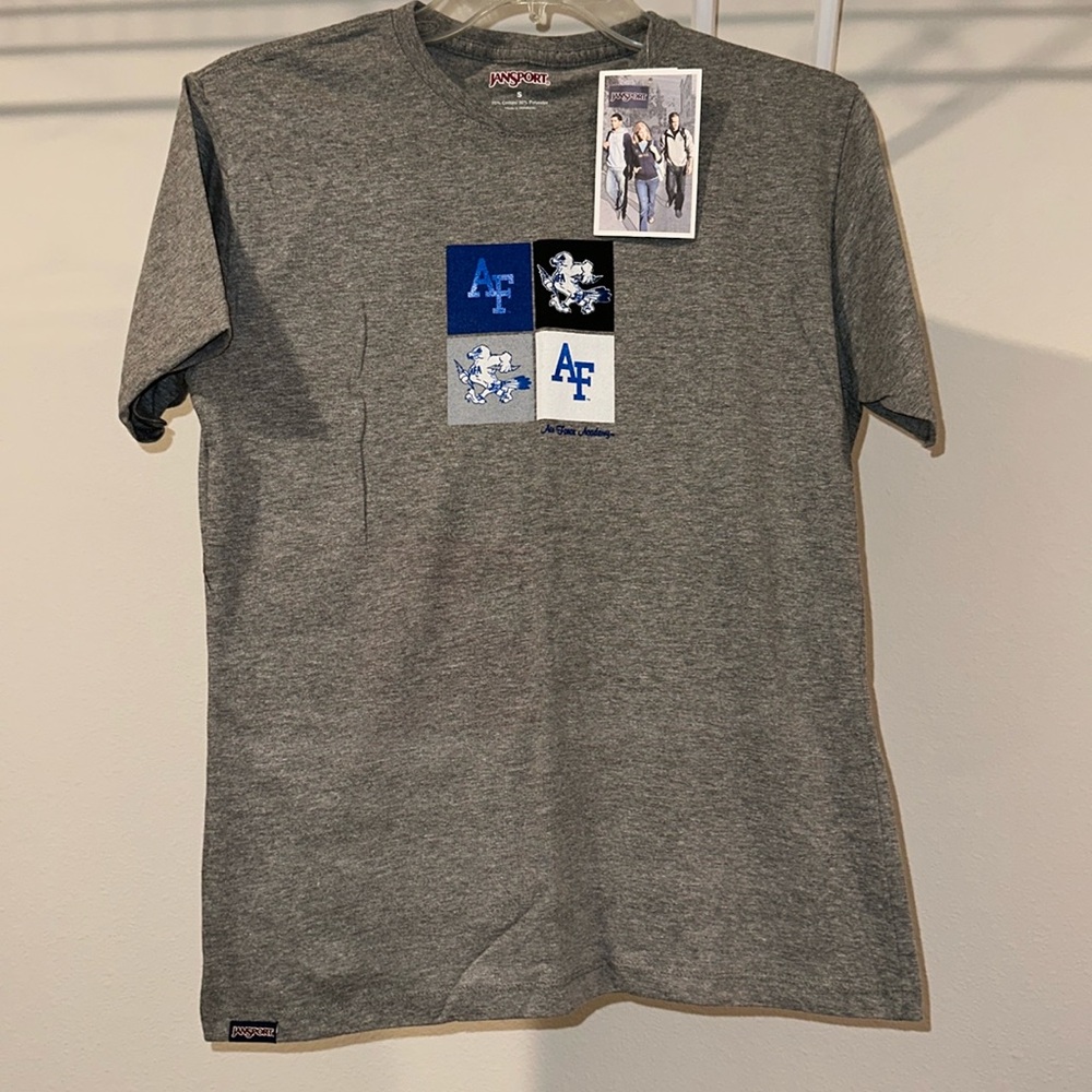 NWT Air Force Academy jansport t-shirt size S 70% cotton 30% polyester